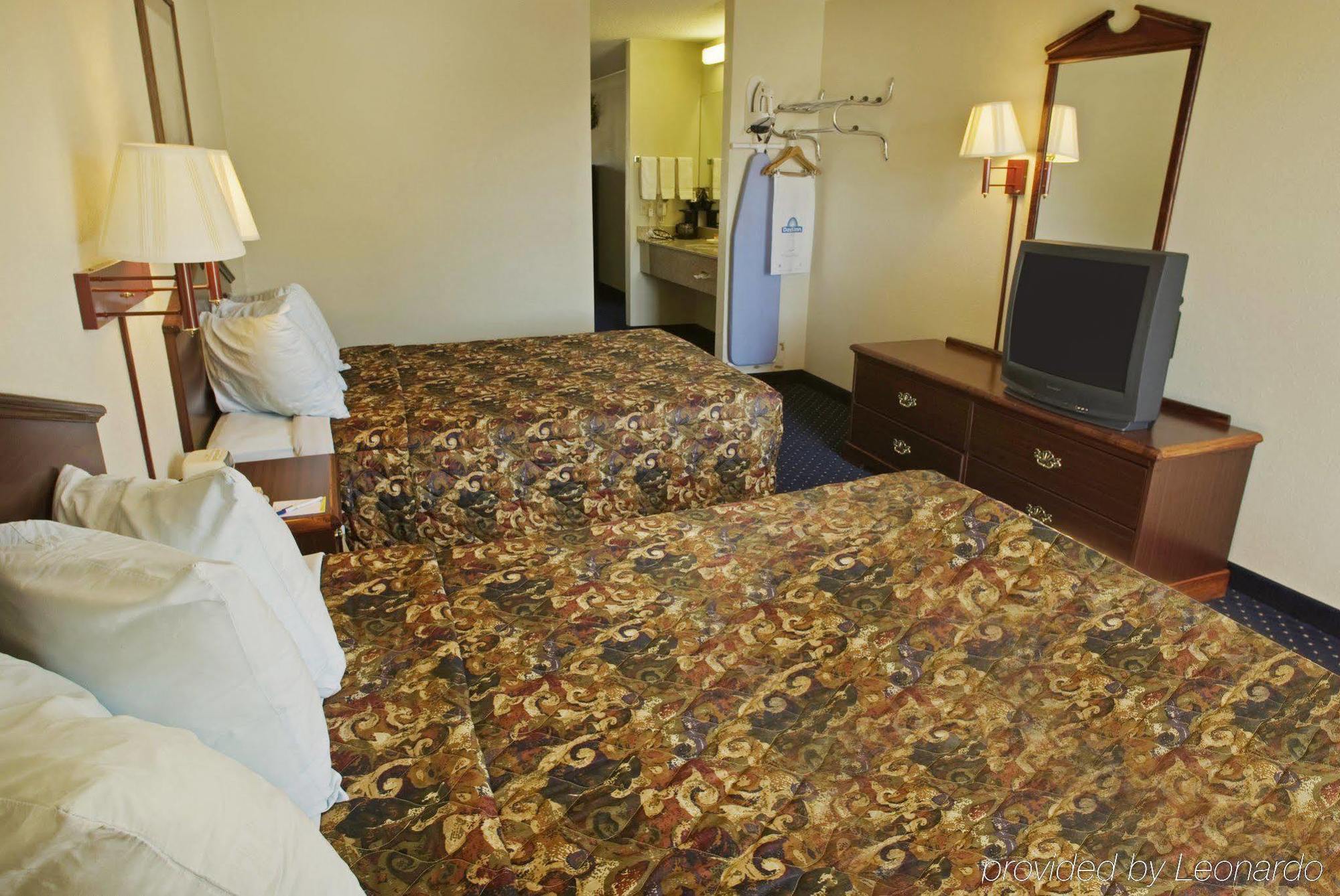Days Inn By Wyndham Alma Room photo